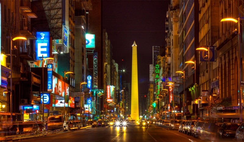Av-Corrientes