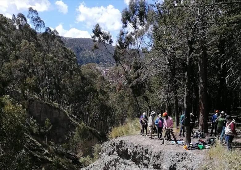 Recorrido Ecoturístico «Ruta de oxigenación» de área protegida municipal «Bosquecillo de Pura Pura»